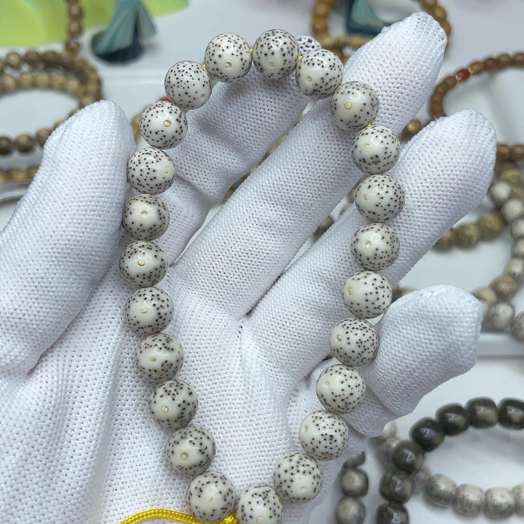 星月菩提手串29。卡10骨瓷白圆珠手持