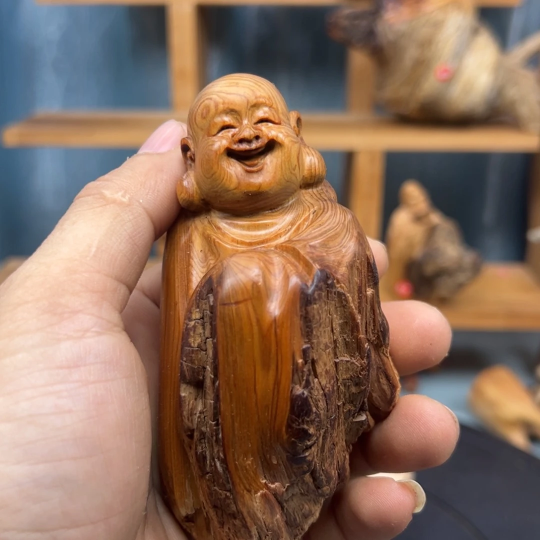 木碧***人崖柏木摆件手把件