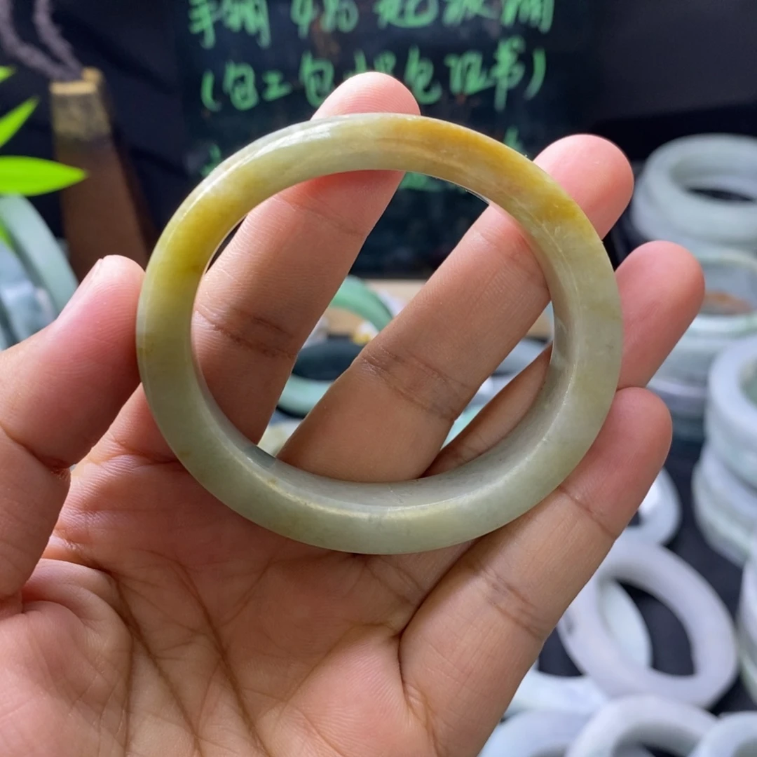 定制翡翠手镯未镶嵌