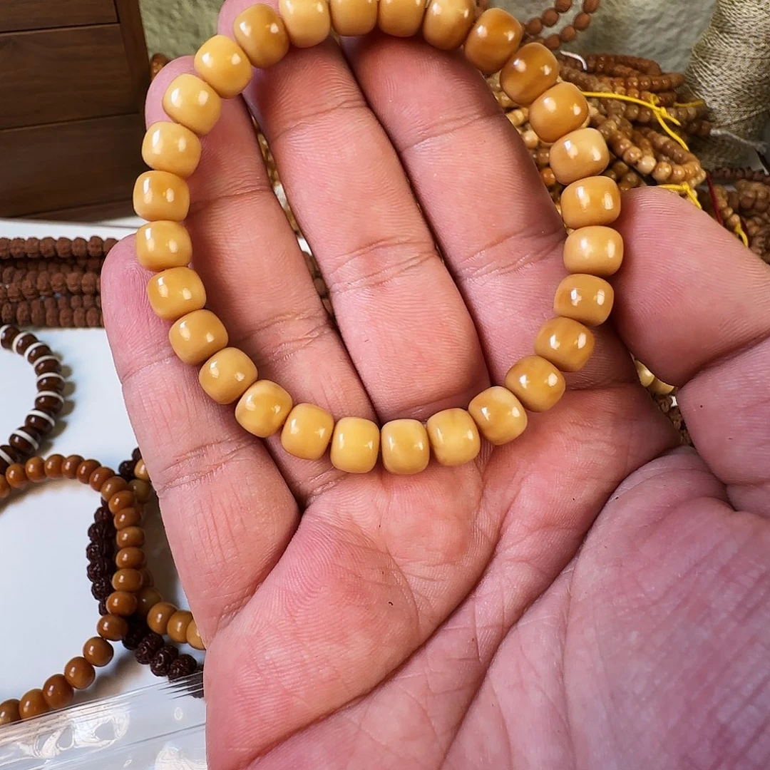 秋****星月菩提手串龙脊菩提 老型 尺寸0.86 无钥匙孔