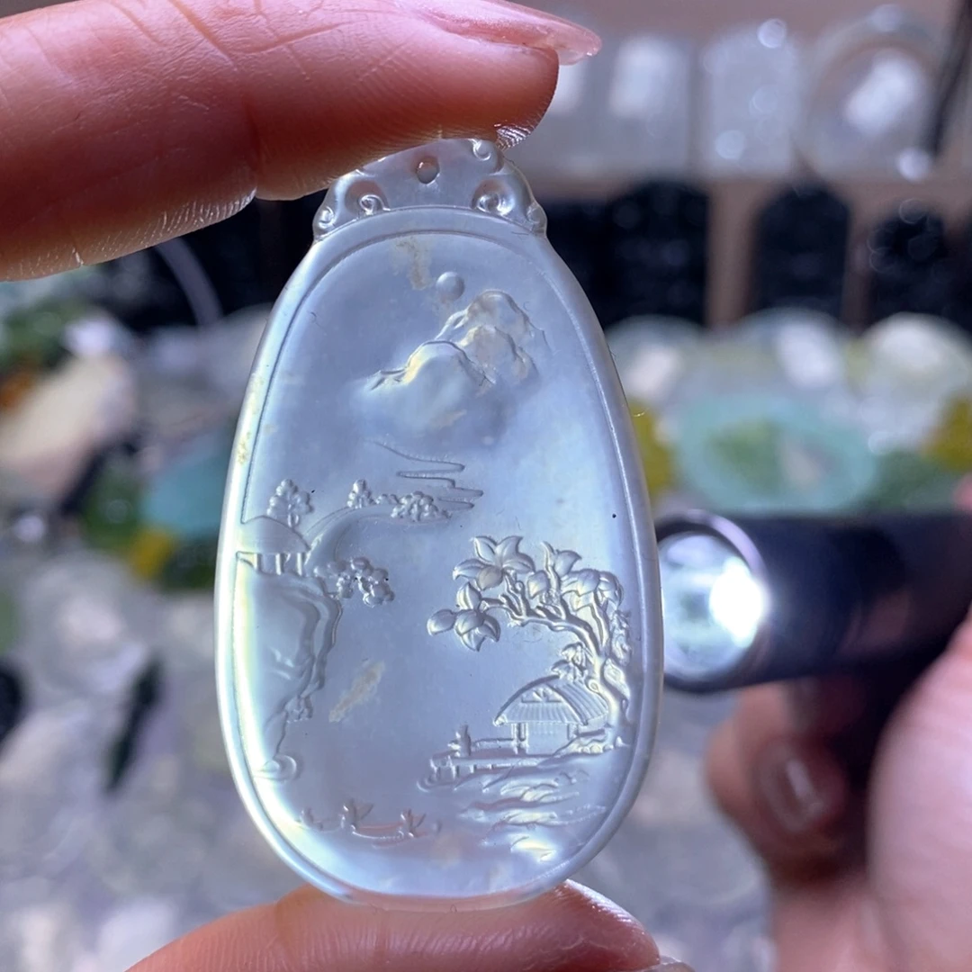 蛇纹石玉未镶嵌颈饰