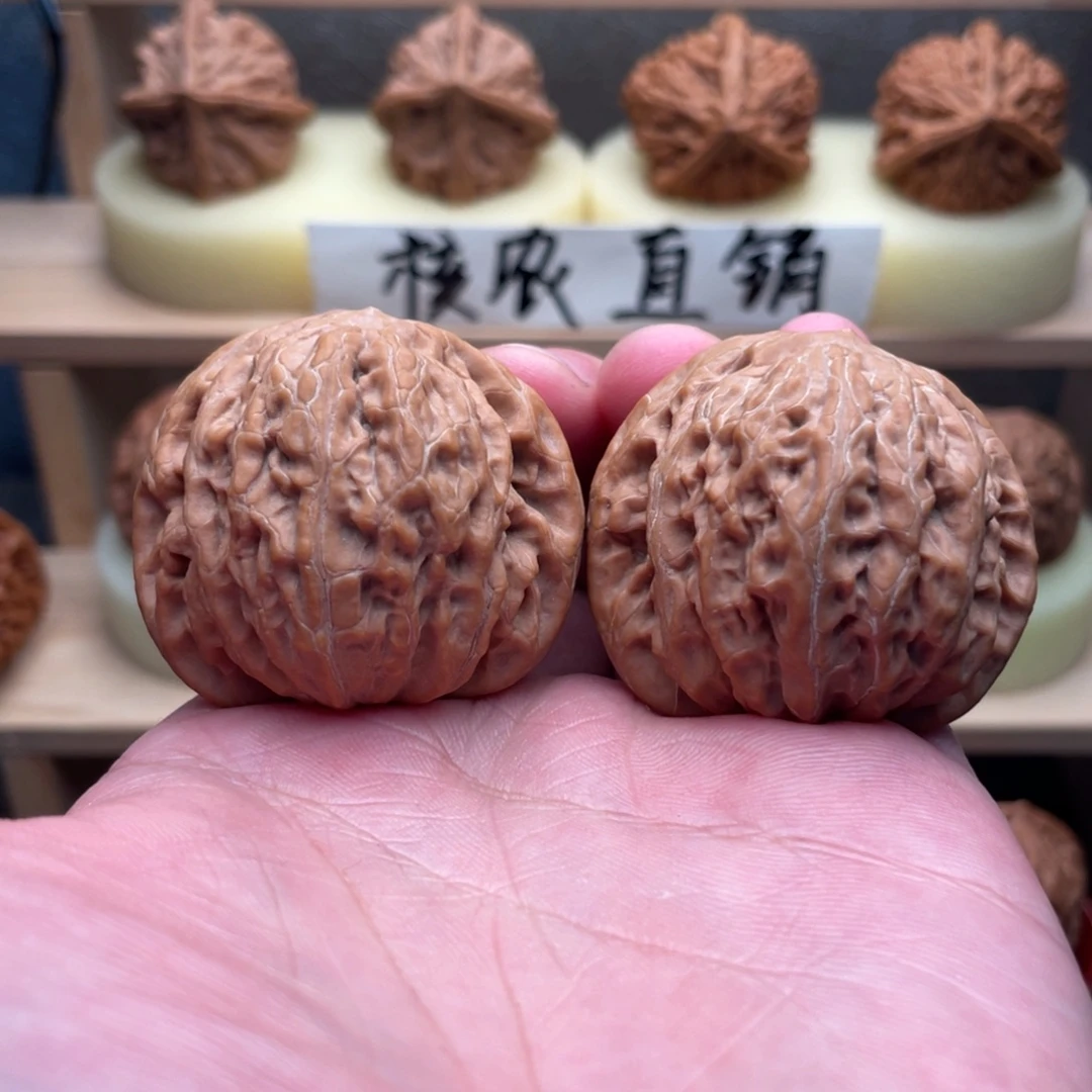 老***四文玩核桃吊坠铁锤41