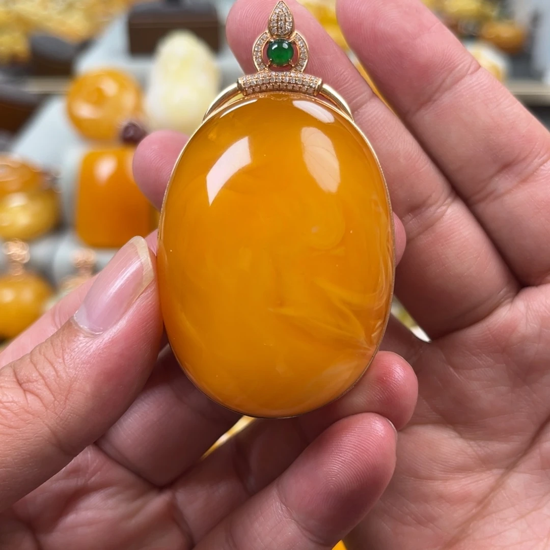 蜜蜡18K金镶嵌珠宝奇石