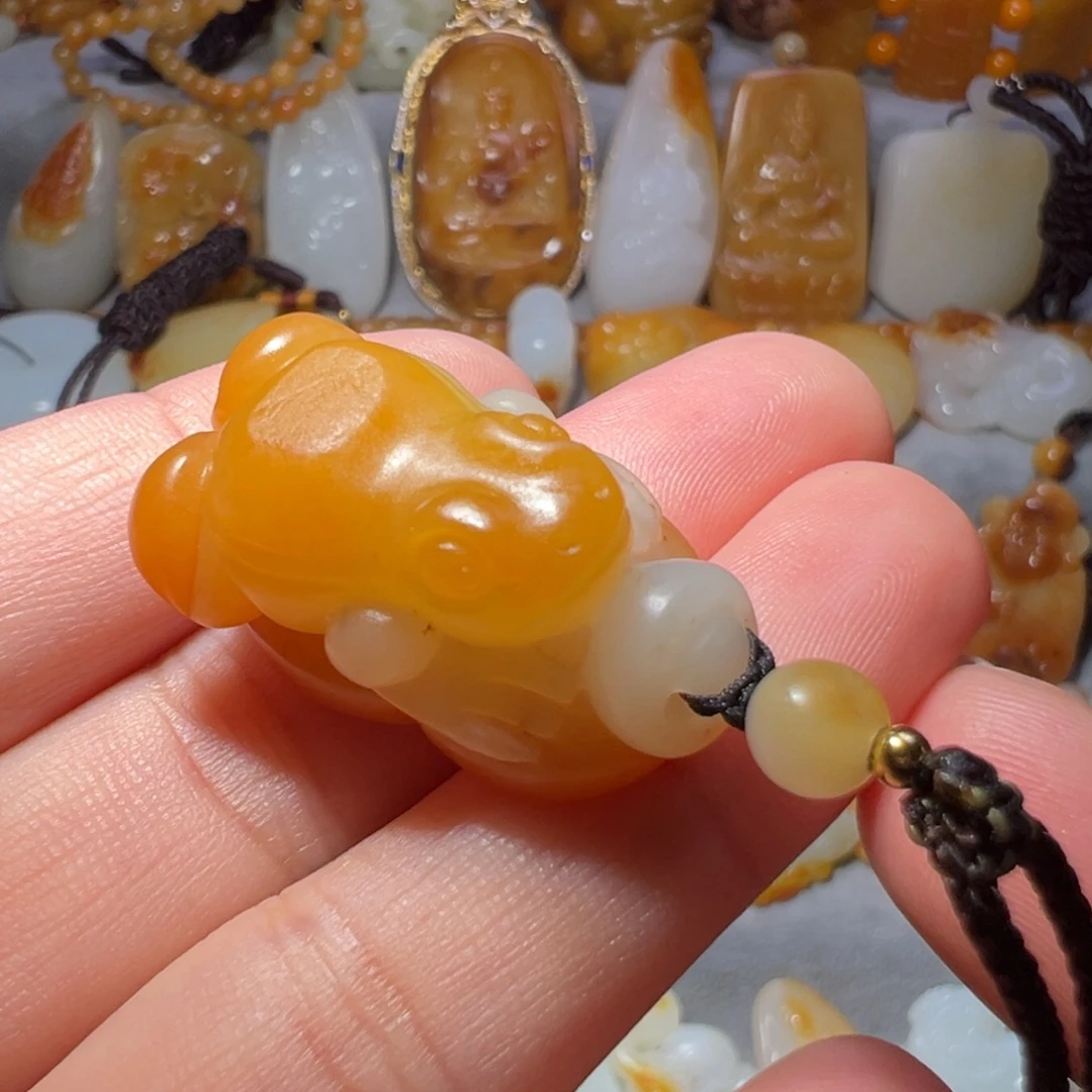 和田玉未镶嵌吊坠(不含链)