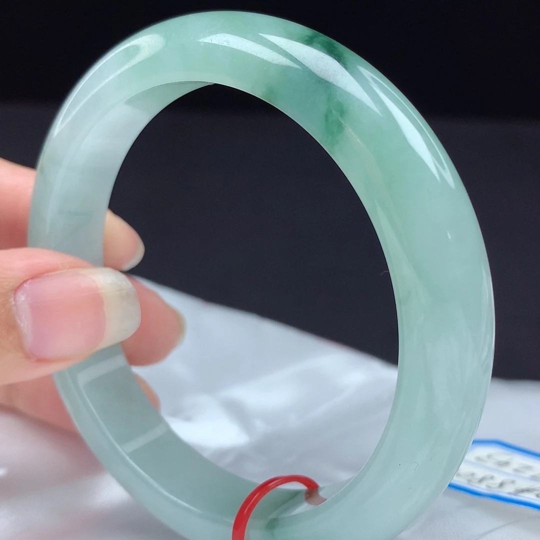 未镶嵌手镯翡翠97243，