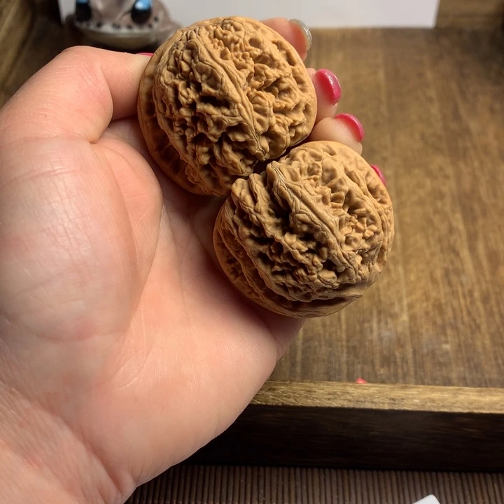 文玩核桃吊坠花****子粗筋