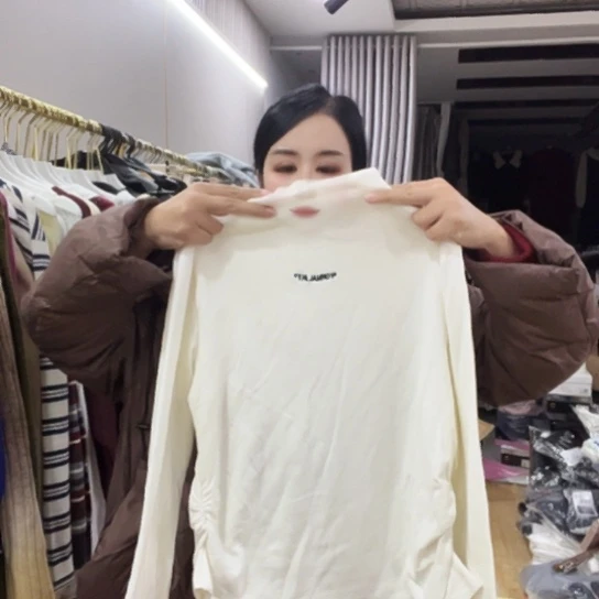 中高领加磨毛打底衫