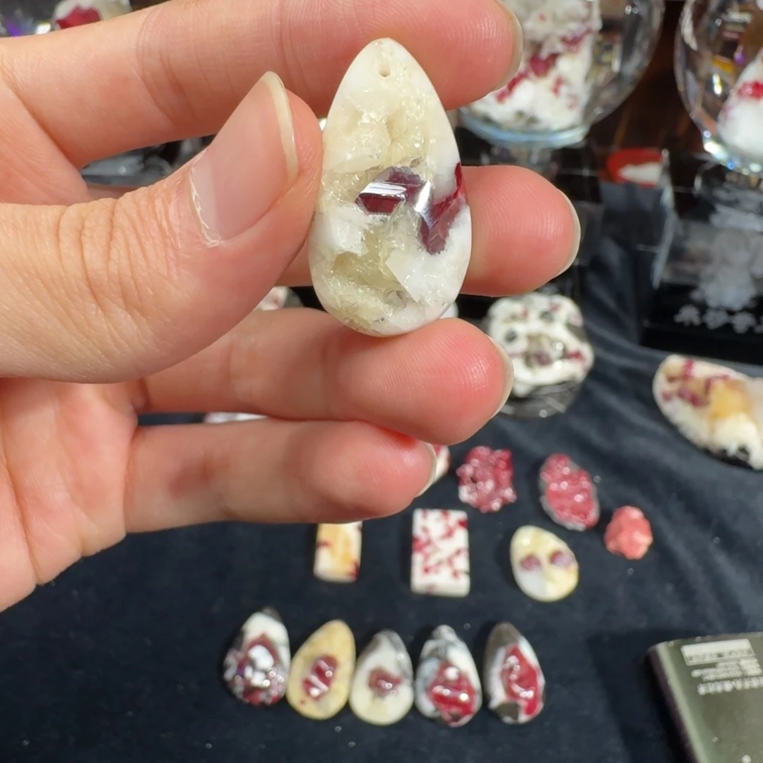 天然辰砂朱砂吊坠