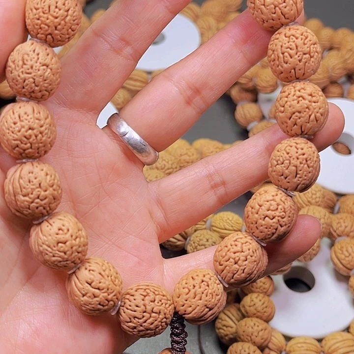 桃核手串向*桃核手持