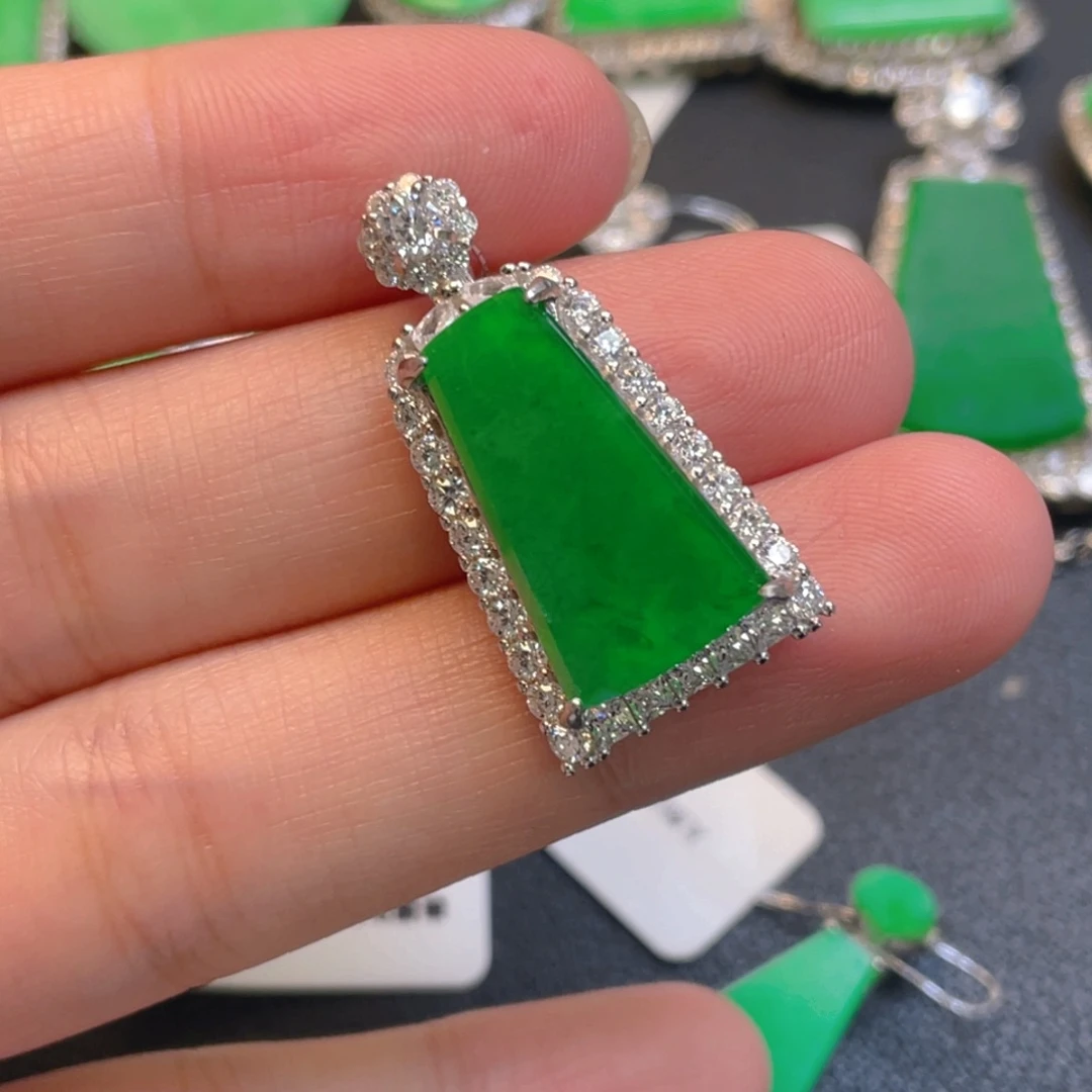 翡翠银S925镶嵌颈饰