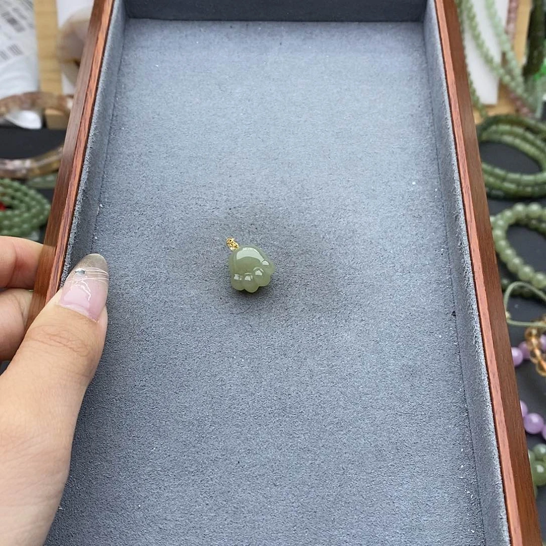 和田玉吊坠(不含链)18K金镶嵌