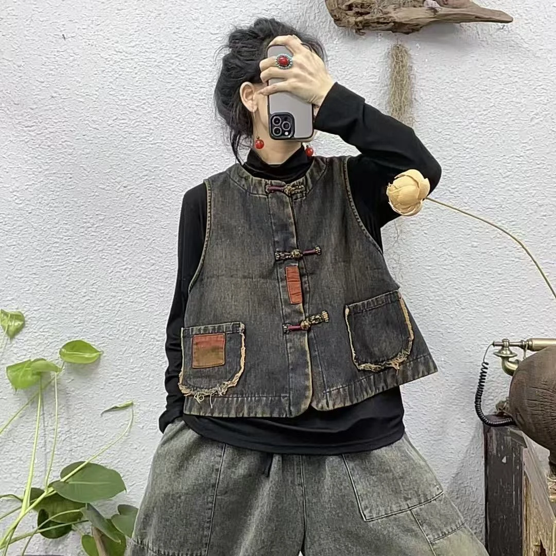25356加绒口袋贴桔布手工盘扣炒色牛仔马甲(长51胸围128