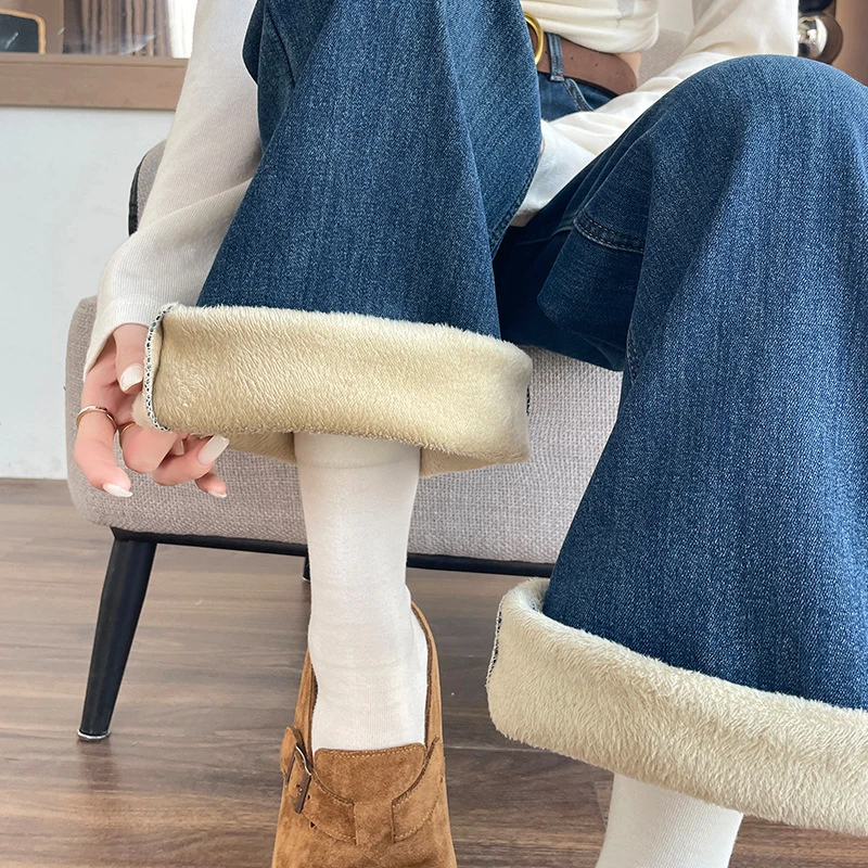 复古蓝喇叭加绒牛仔裤女秋冬季2025新款高腰宽松刺绣小个子阔腿裤