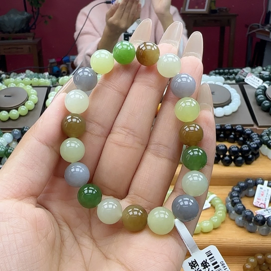 和田玉未镶嵌手串