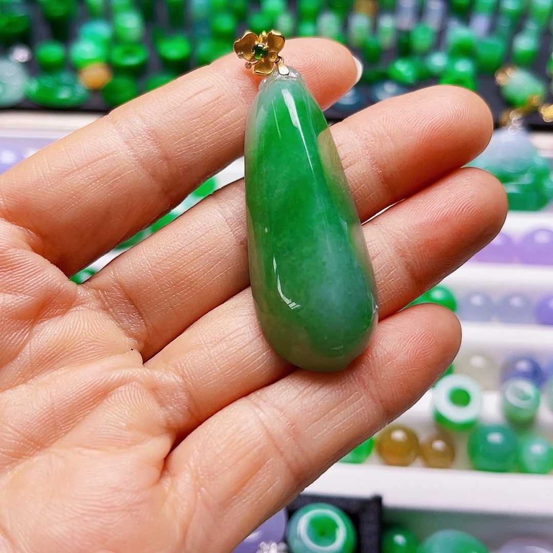 翡翠18K金镶嵌吊坠(不含链)