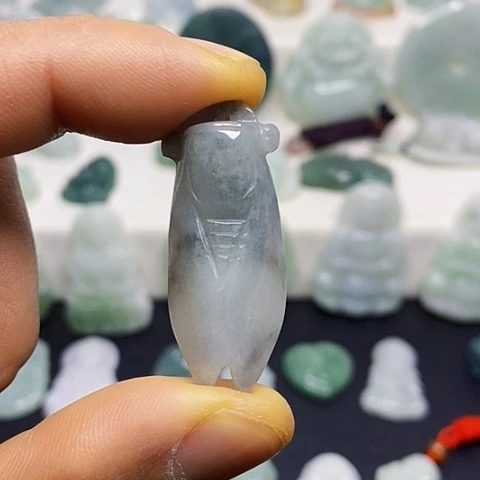翡翠颈饰未镶嵌吊坠