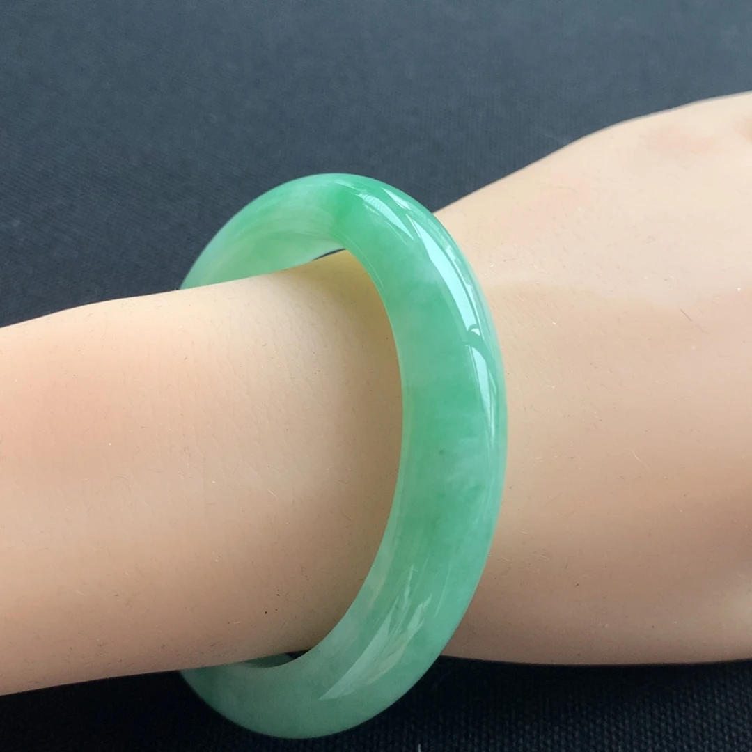 翡翠未镶嵌手镯26