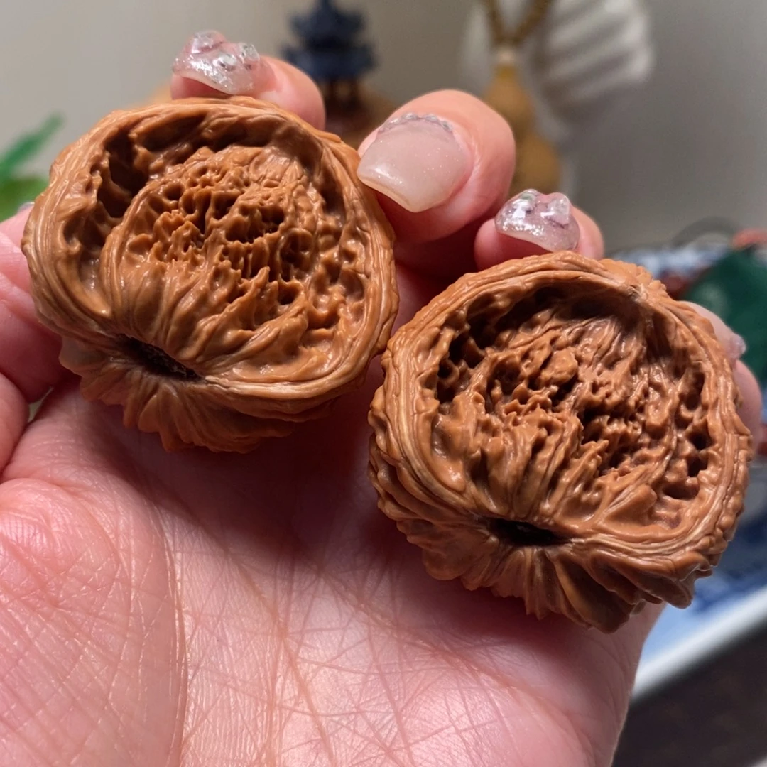 T****文玩核桃把件聚宝盆