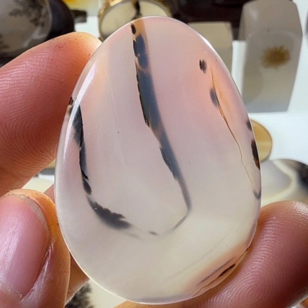 玛瑙/玉髓未镶嵌珠宝半成品