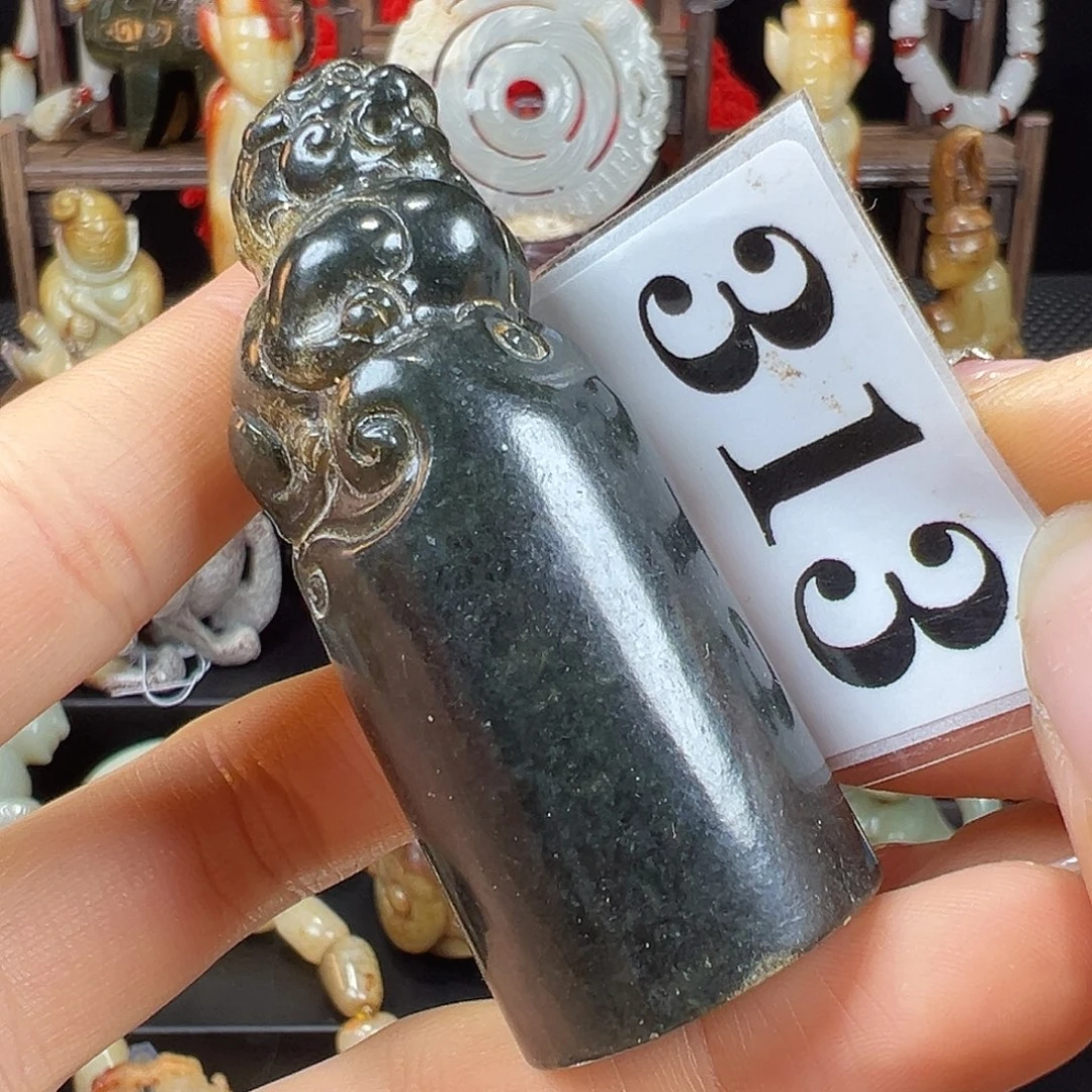 和田玉未镶嵌挂件