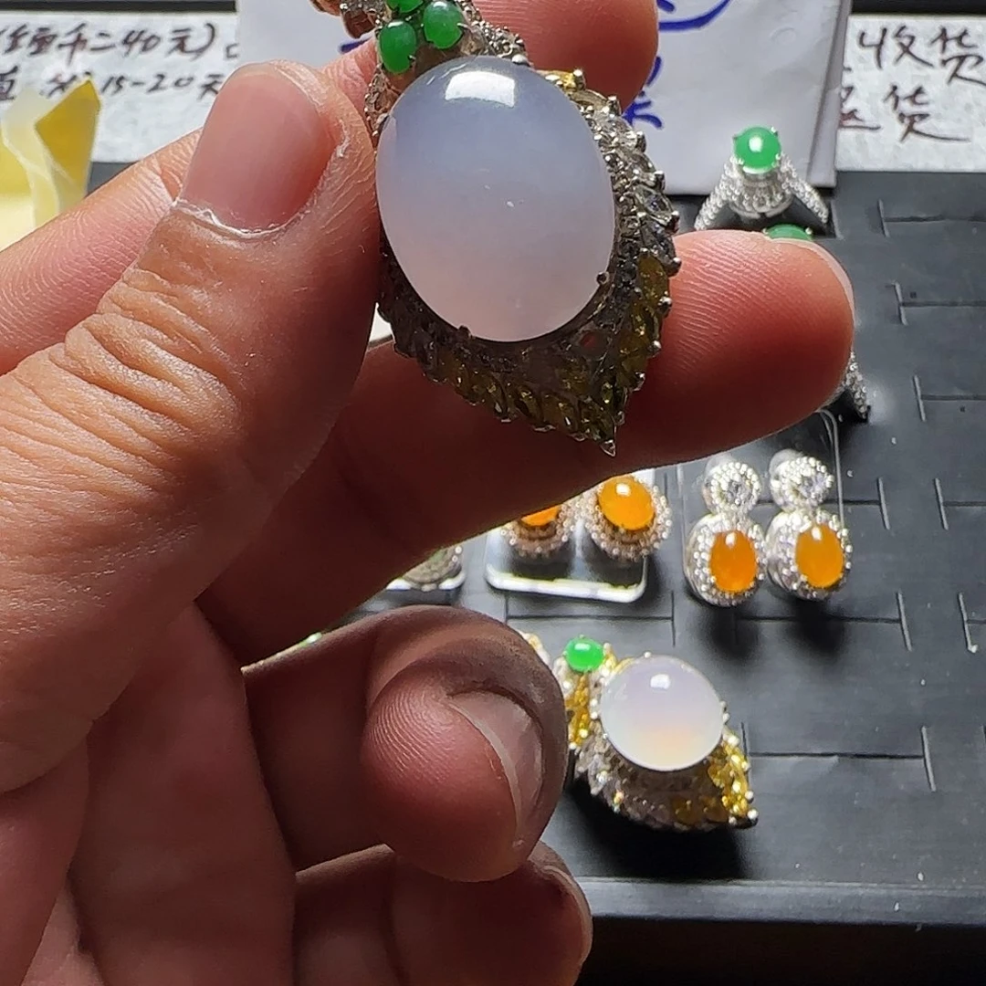翡翠未镶嵌戒指天然缅甸