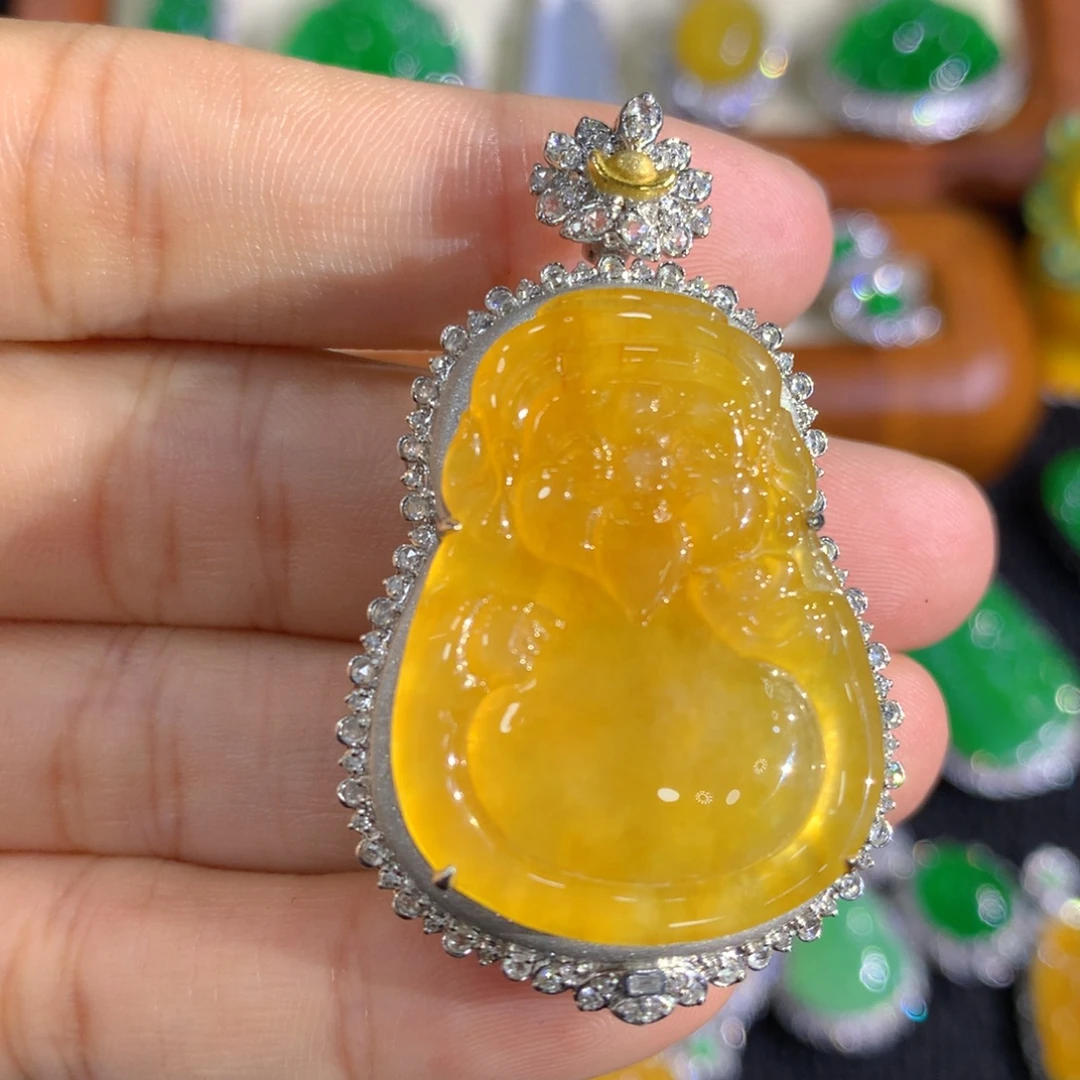 翡翠18K金镶嵌颈饰