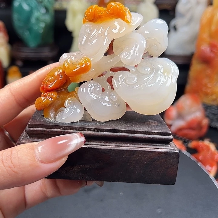 寿山石高山荔枝冻石