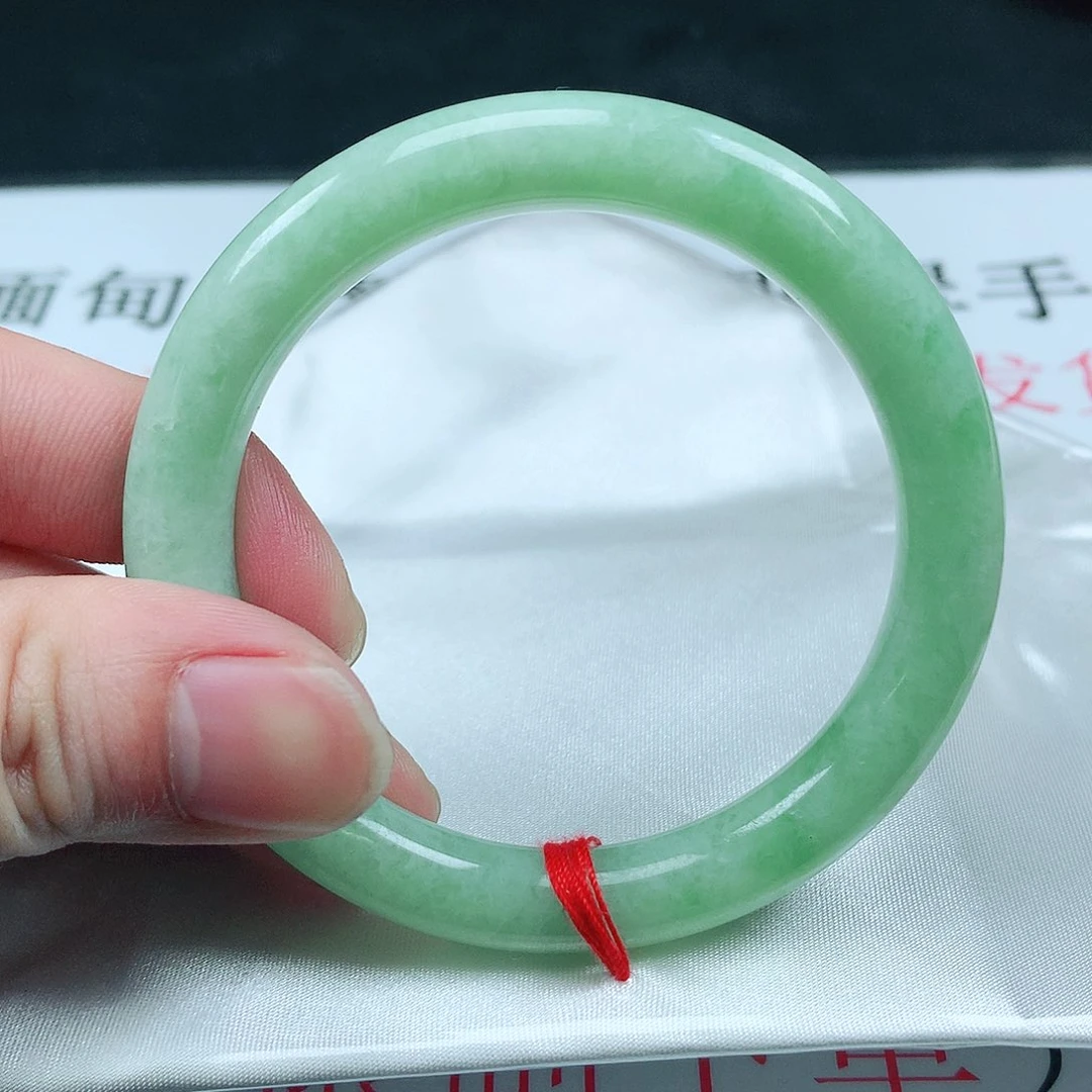 翡翠手镯未镶嵌圈54