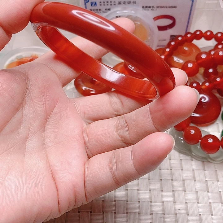 玛瑙/玉髓未镶嵌手镯