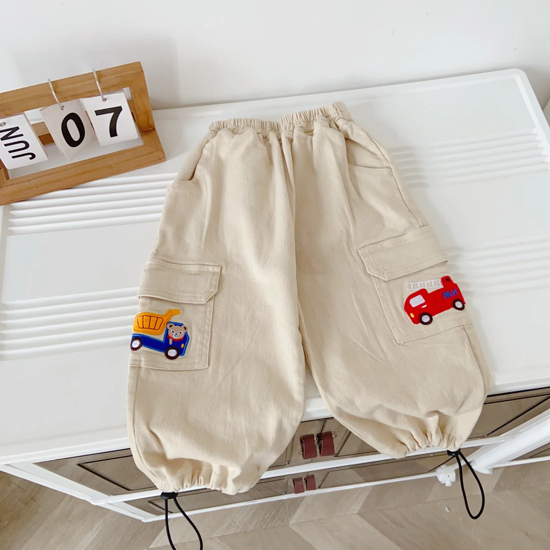 男童春秀纯棉牛仔裤休闲裤男宝宝长裤子休闲风春秋长裤小汽车图案