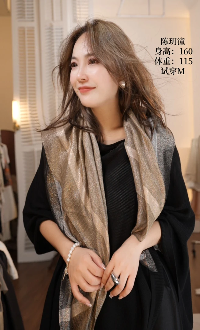 华裔小陈总 薄款格纹女学院风丝巾咖色条纹百搭不掉色休闲-SJ005