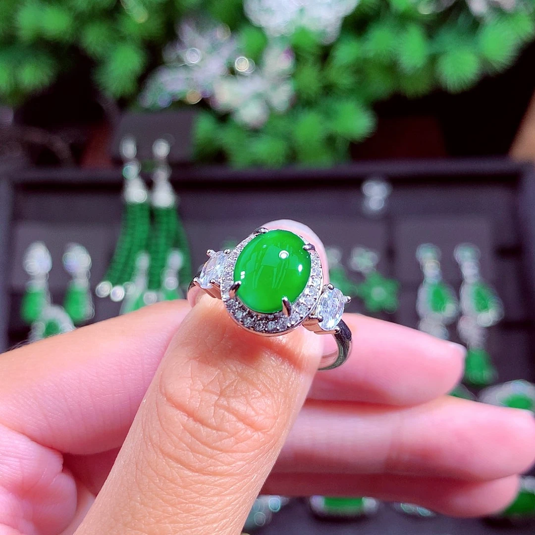 颈饰未镶嵌翡翠天然