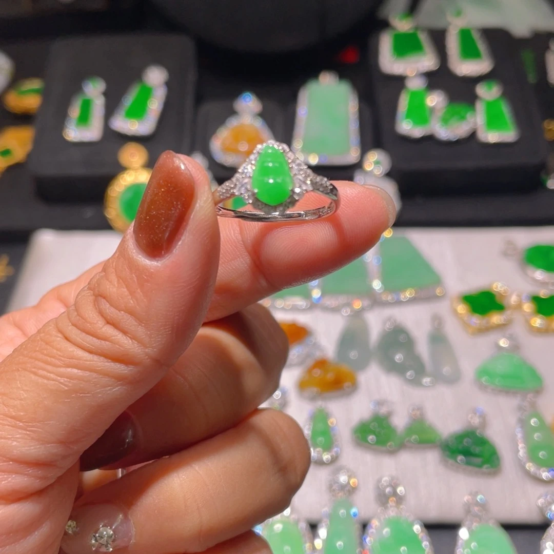 翡翠戒指银S925镶嵌精品