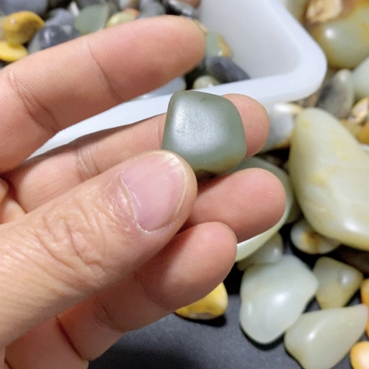 未镶嵌和田玉珠宝奇石