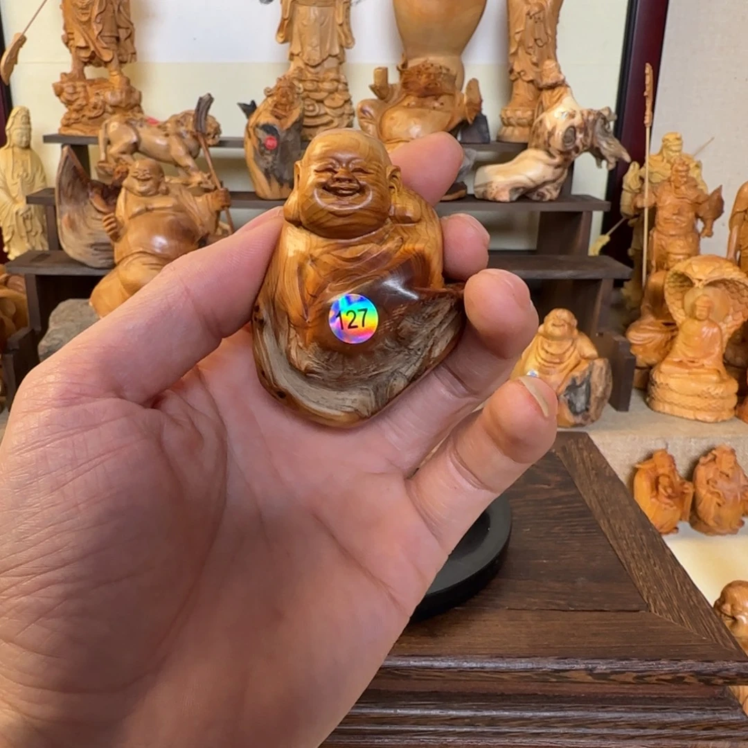 崖柏小木匠艺雕一物一拍