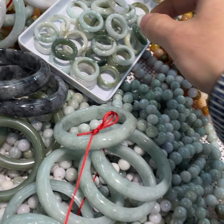 翡翠未镶嵌戒指翡翠戒圈