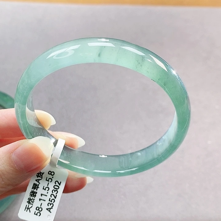 【闪购商品】未镶嵌手镯翡翠