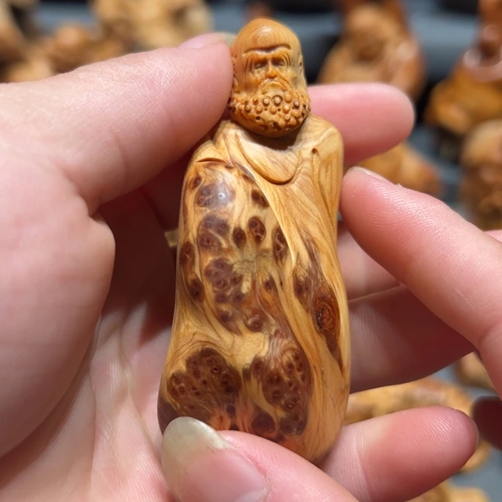 柏木（崖柏）点点关注