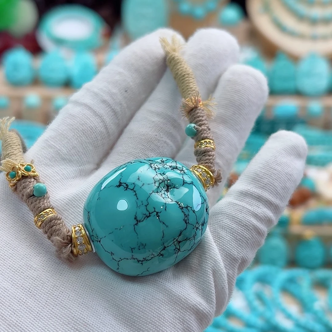 绿松石未镶嵌珠宝奇石