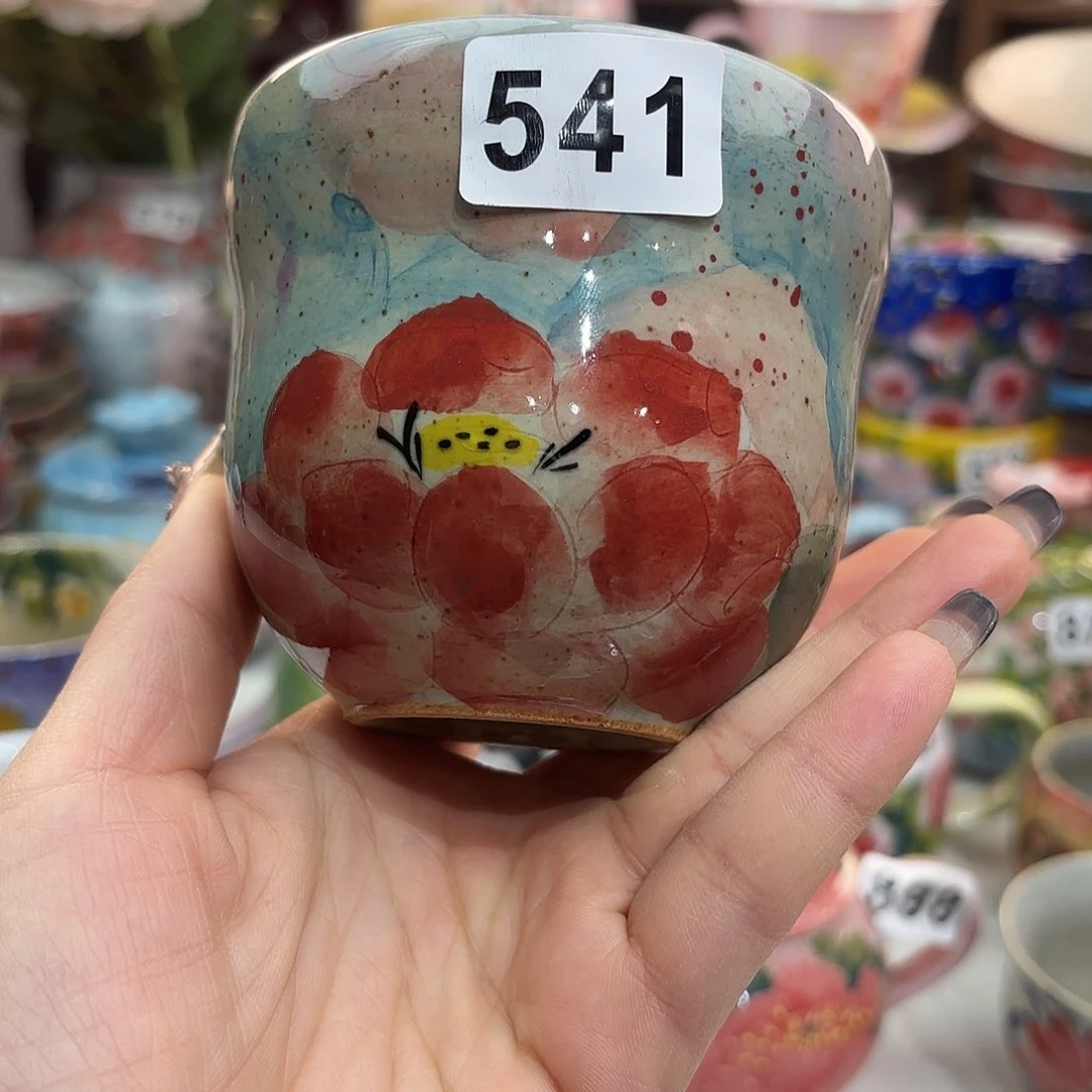 瓷片在这个社会是不允许有人喜欢和