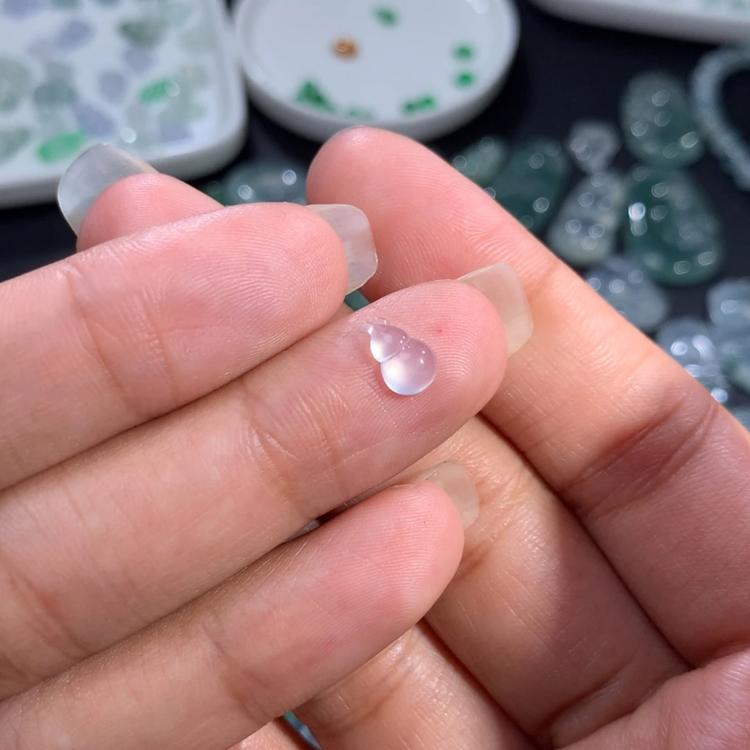 翡翠裸石未镶嵌冰葫芦