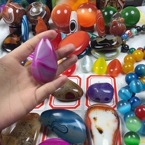 玛瑙/玉髓颈饰未镶嵌