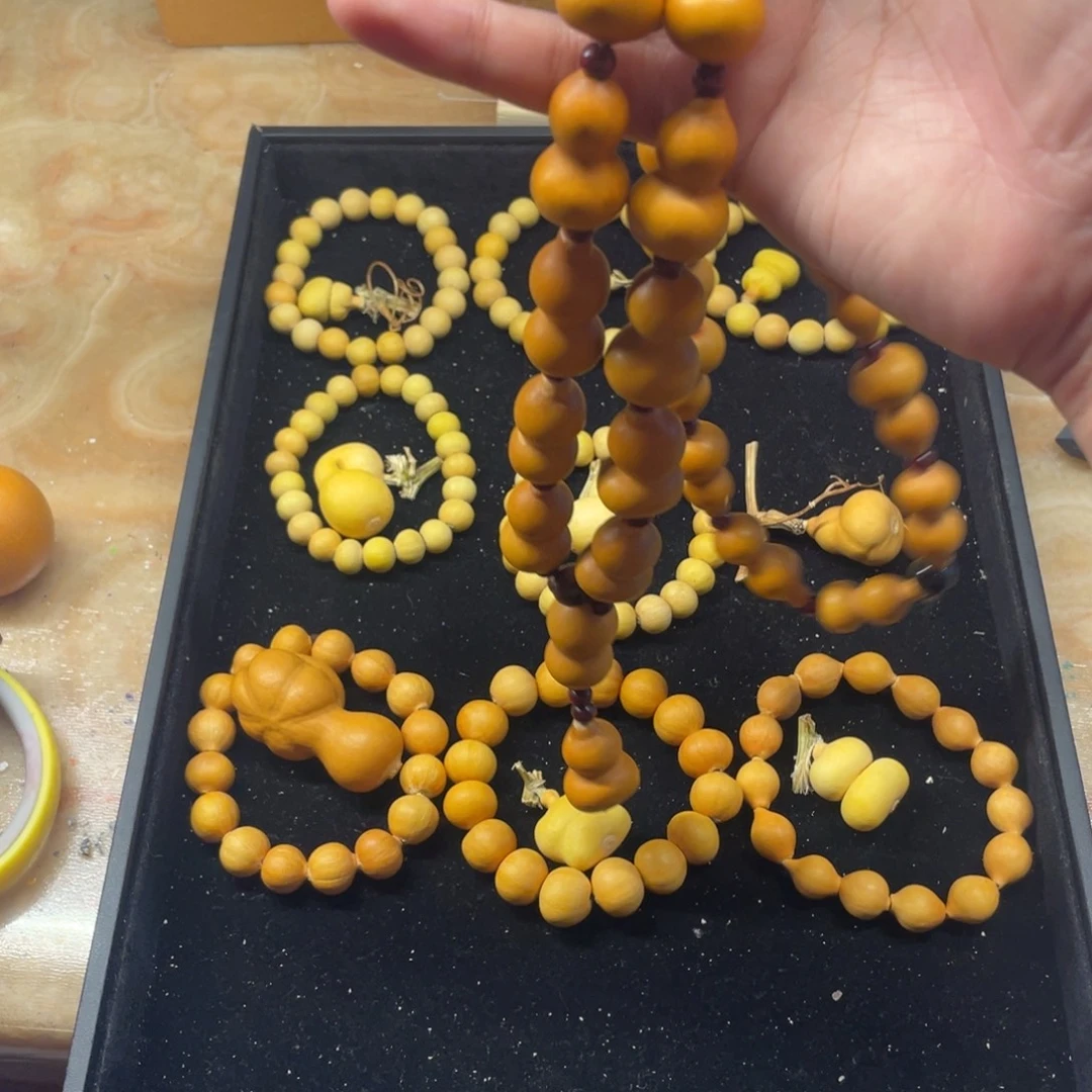 1000草里金28颗脖挂