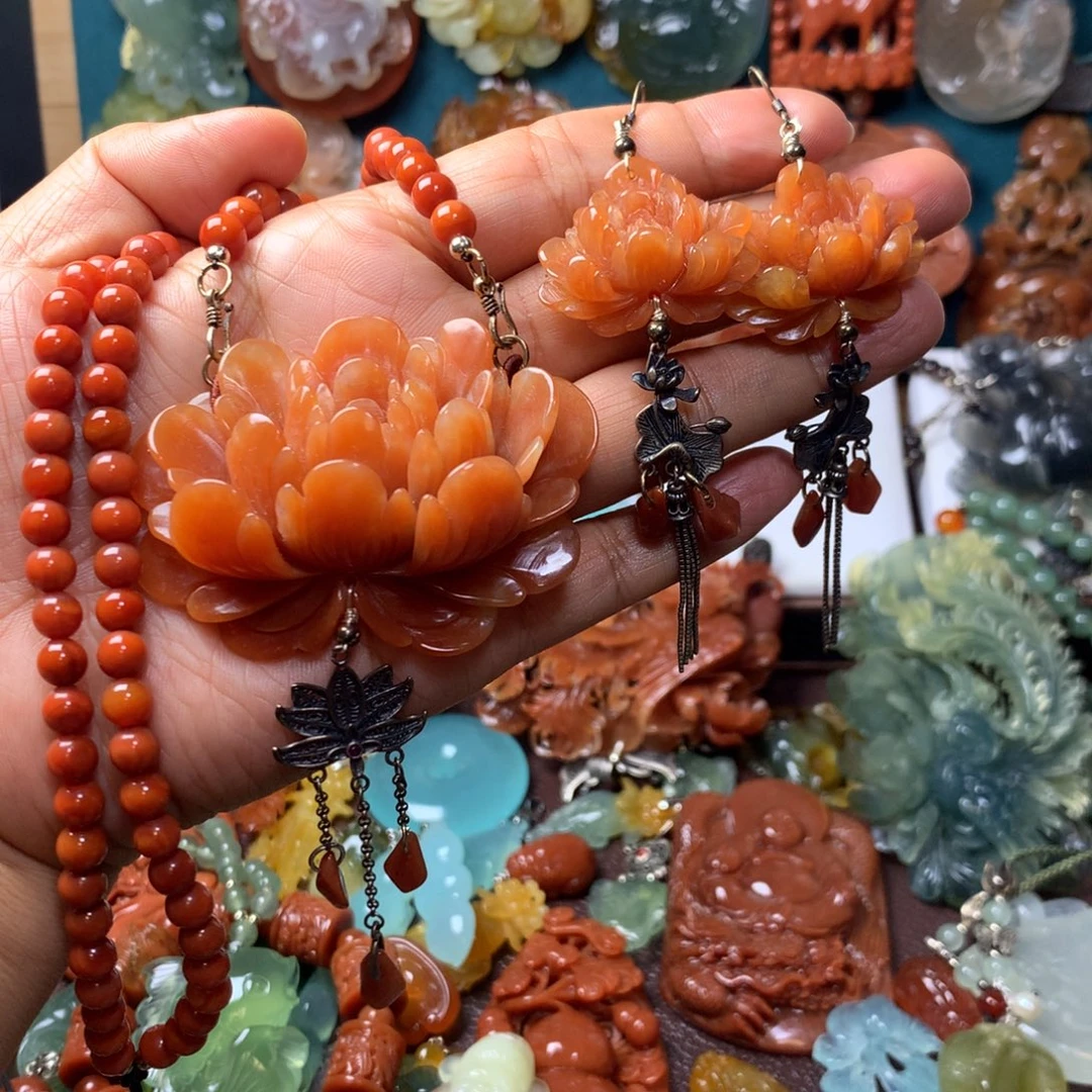 B***d蛇纹石玉未镶嵌挂坠