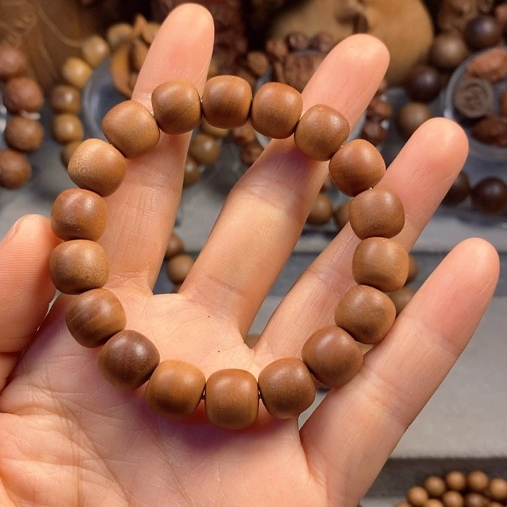 檀香木手串/手链老山檀奶香味红肉1011