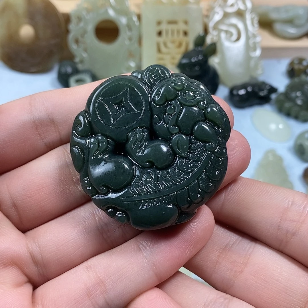 和田玉未镶嵌挂件