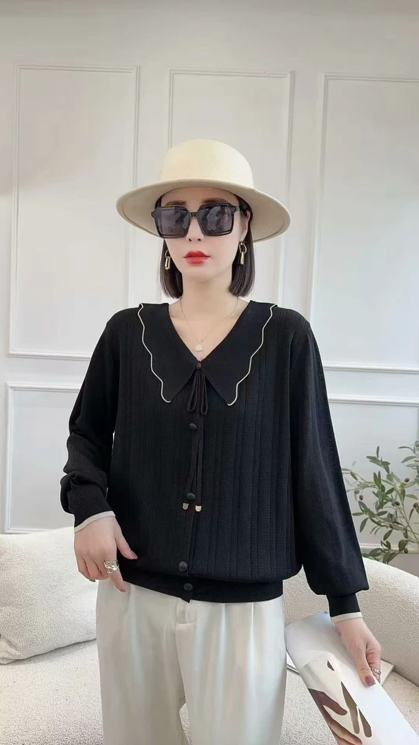 女士冬季冬装压花收腰显瘦中长款洋气时尚黑色加厚设计师连帽马甲