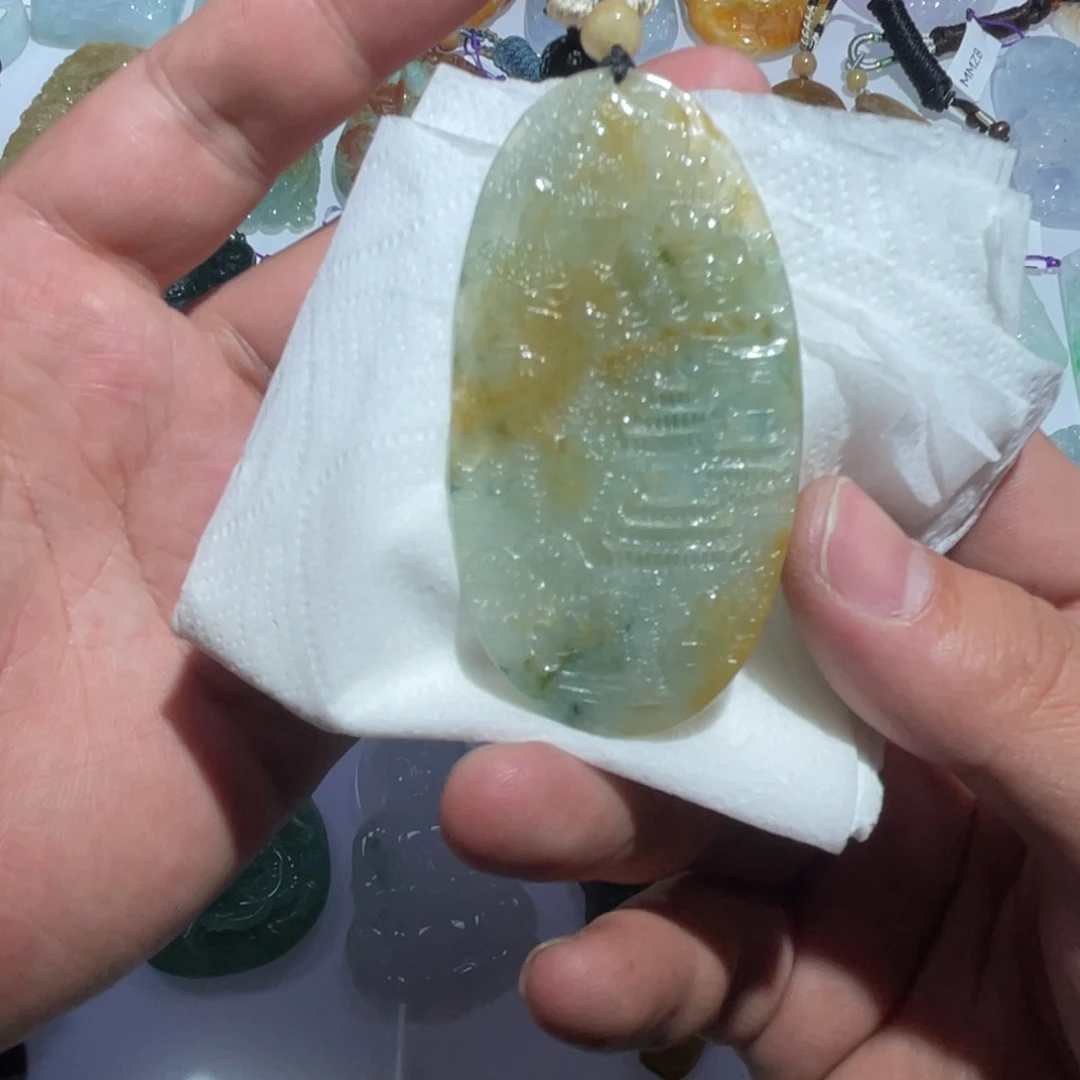 翡翠颈饰未镶嵌天然