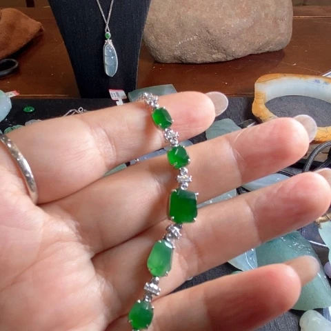 翡翠未镶嵌颈饰巴*黒天然翡翠