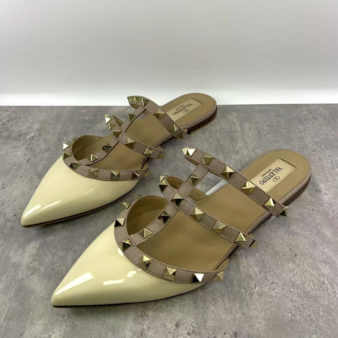 95新 Valentino/华伦天奴 36码/仔仔女鞋/米白色二环扣拖鞋 1063